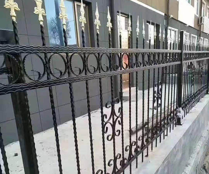 铸铁护栏