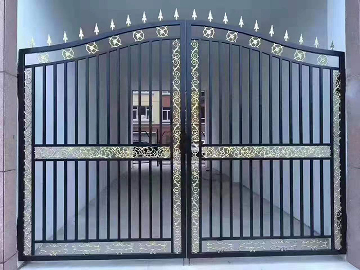 铁艺大门维护保养方法介绍