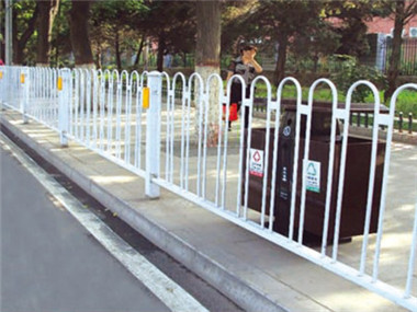道路护栏